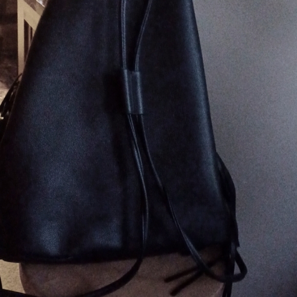 🥰 Victoria's Secret Bag/Backpack❣️(NWOT) - Picture 7 of 16